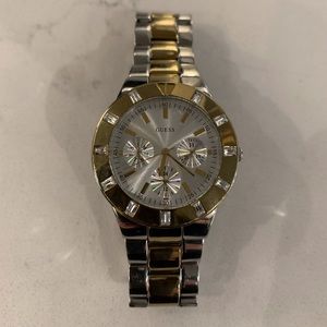 🌸🌼 SALE 🌸🌼 GUESS Watch